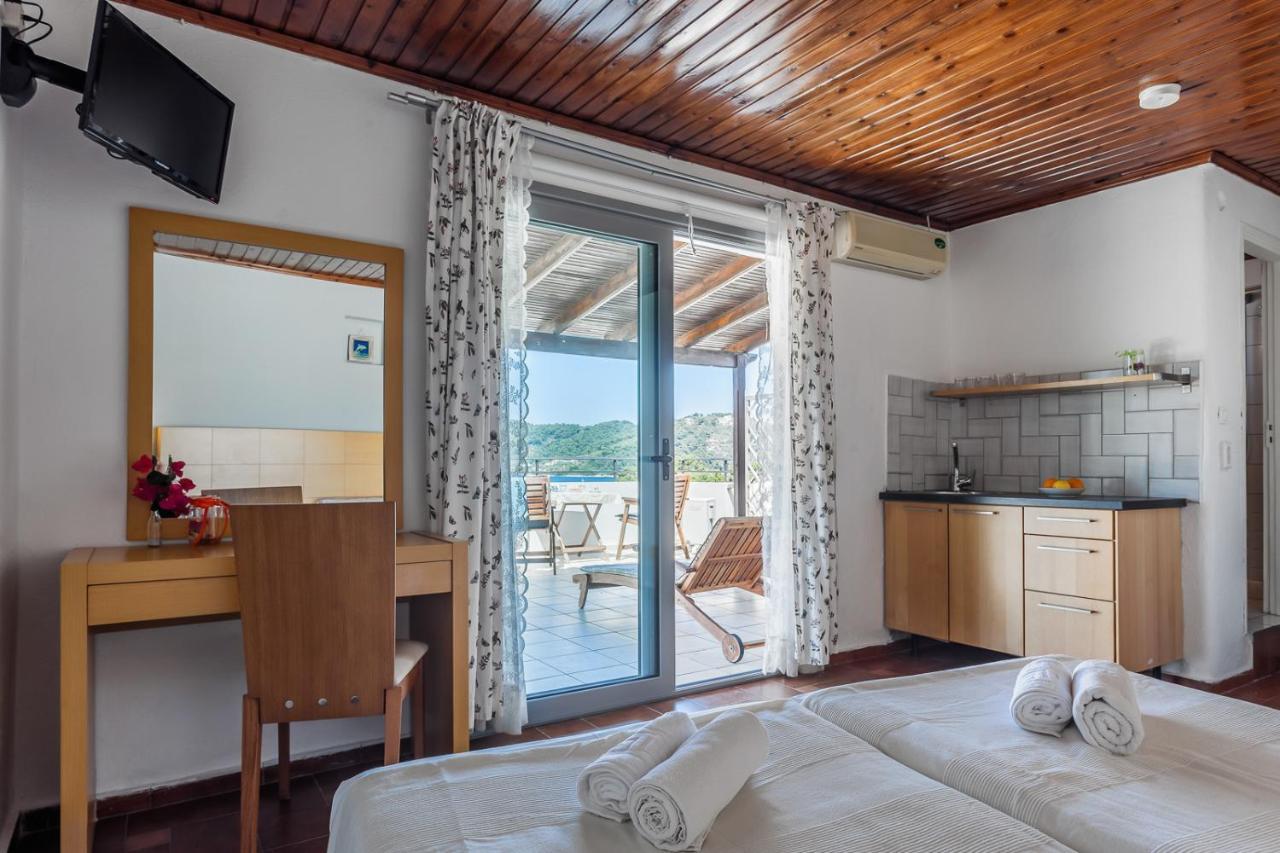 Argo Pension Skiathos Town Bagian luar foto