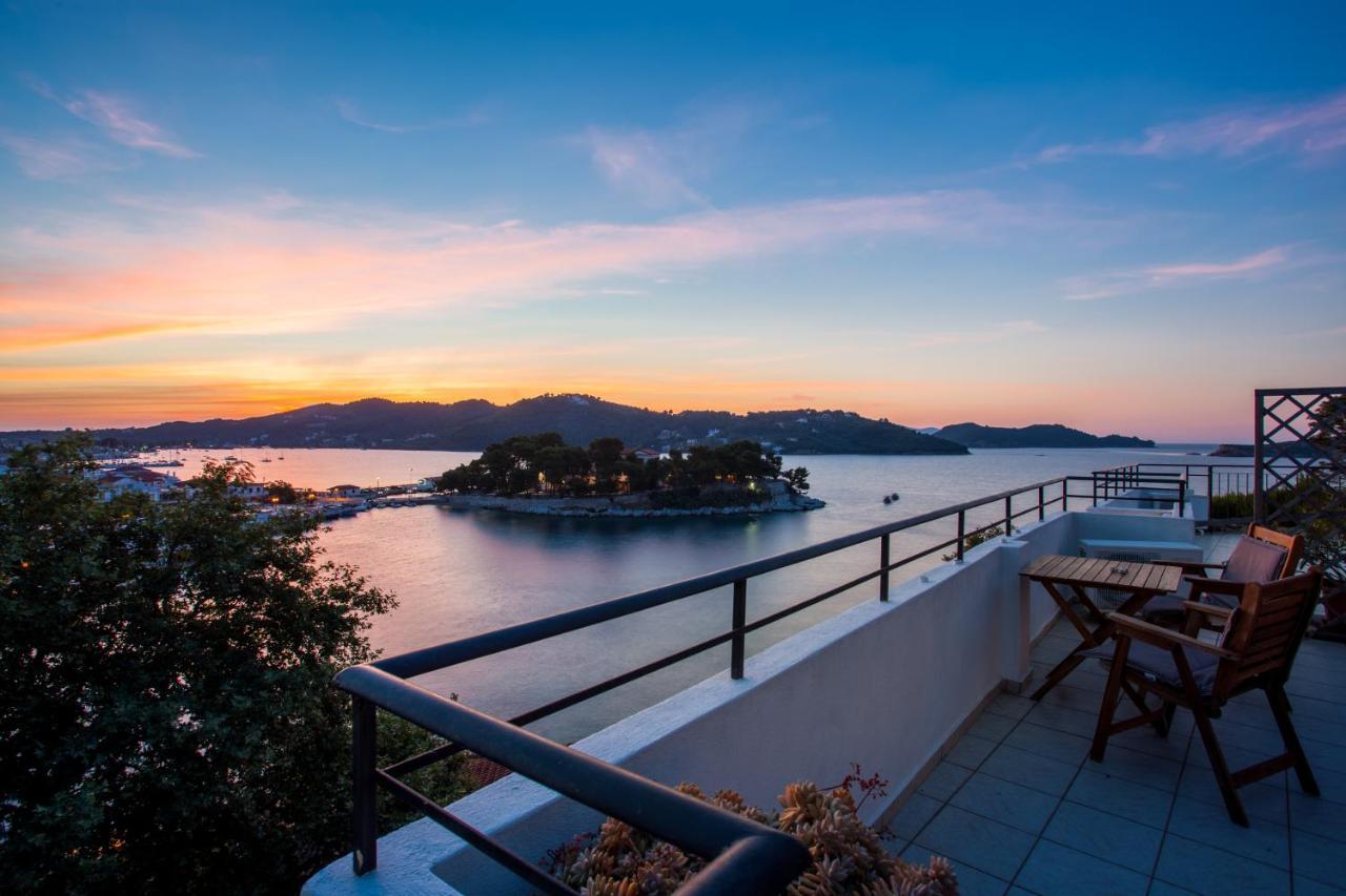 Argo Pension Skiathos Town Bagian luar foto