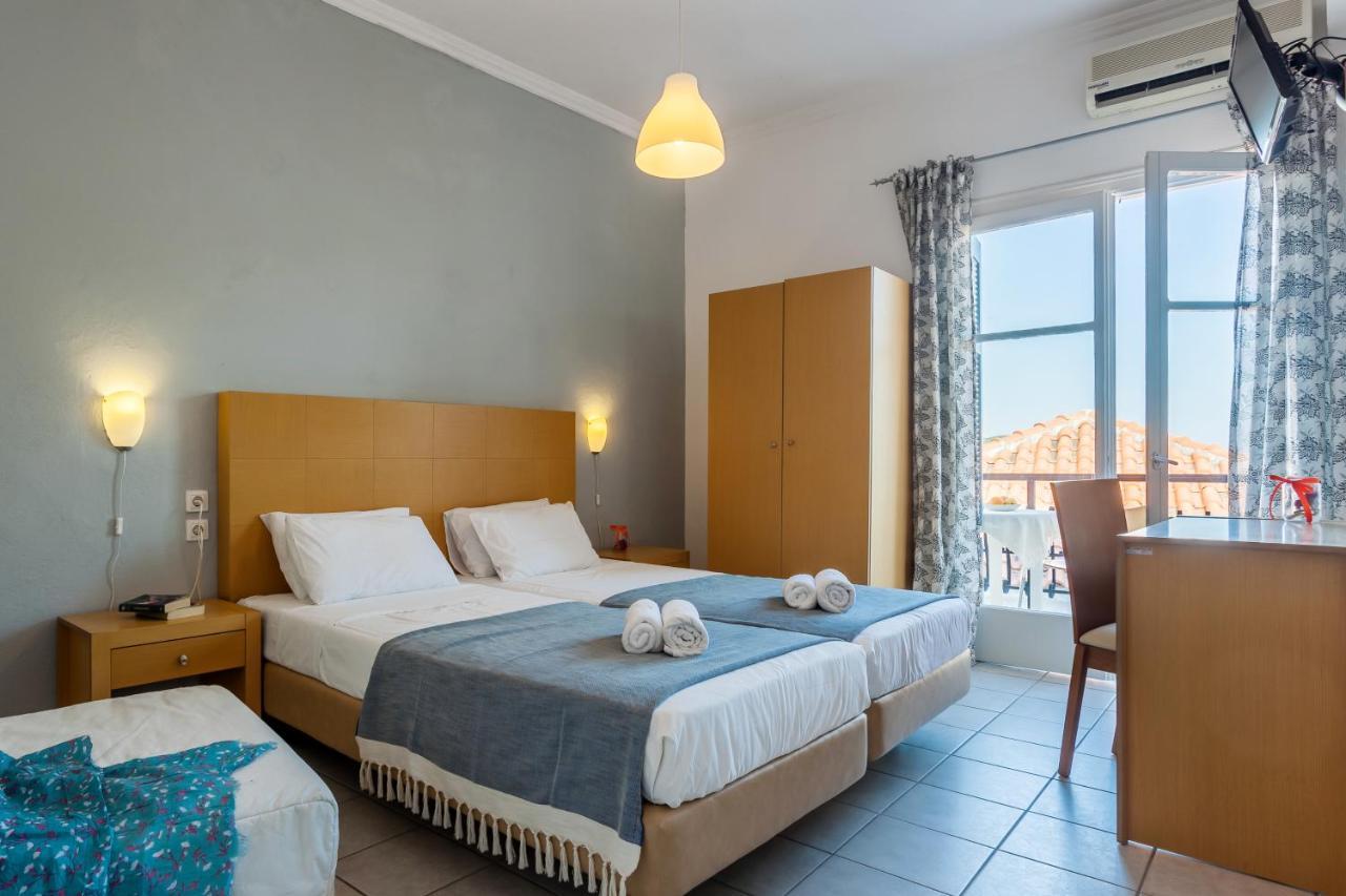 Argo Pension Skiathos Town Bagian luar foto