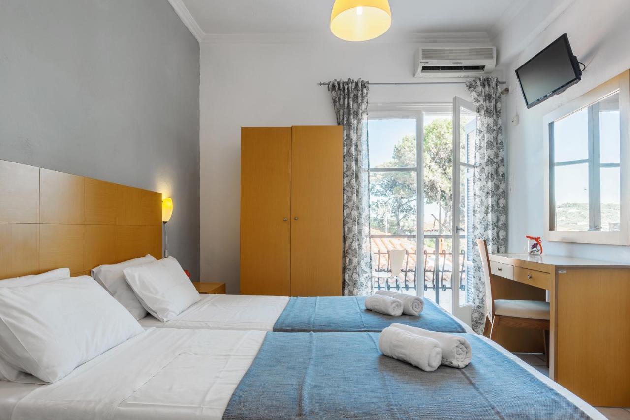 Argo Pension Skiathos Town Bagian luar foto