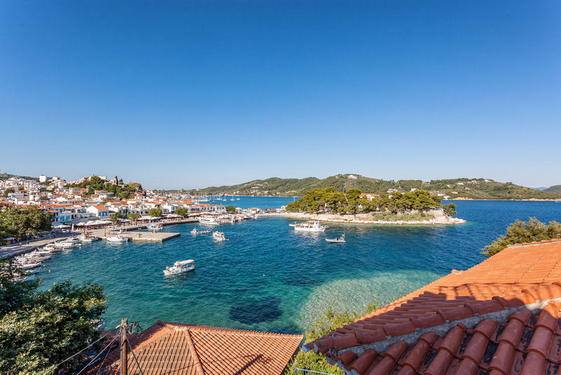 Argo Pension Skiathos Town Bagian luar foto
