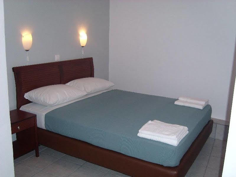 Argo Pension Skiathos Town Bagian luar foto