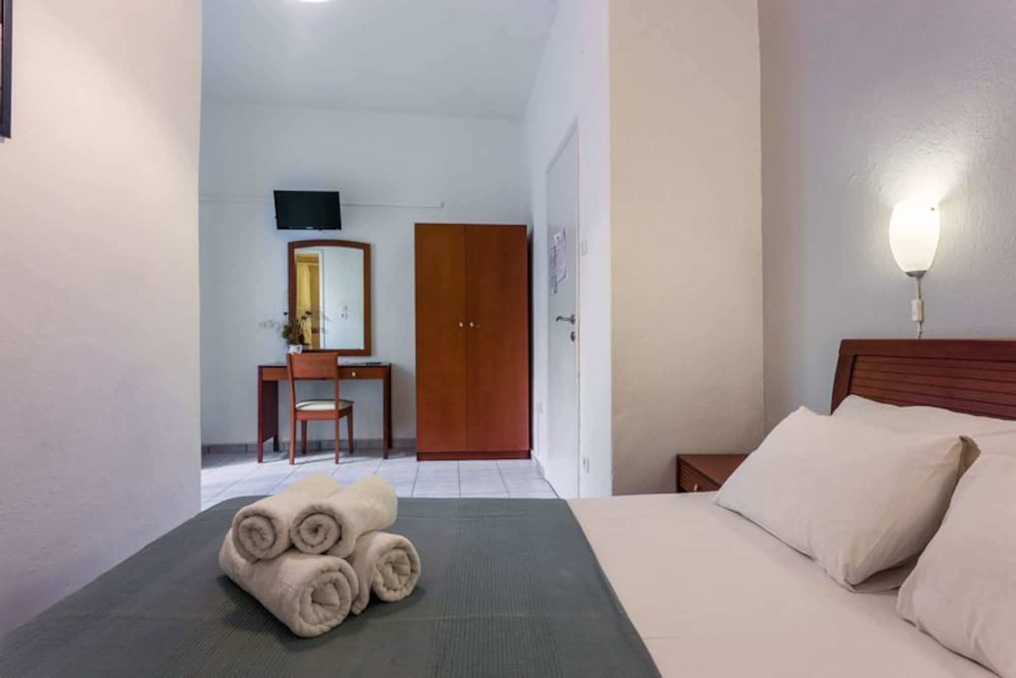 Argo Pension Skiathos Town Bagian luar foto