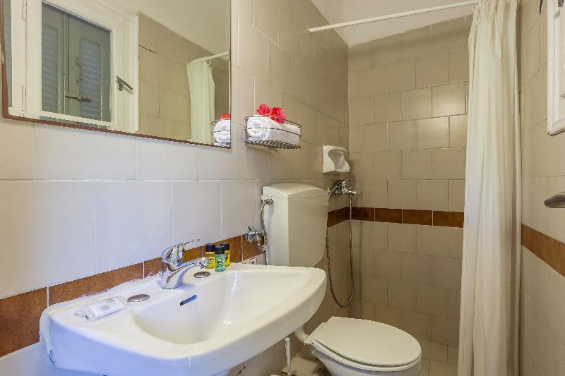 Argo Pension Skiathos Town Bagian luar foto